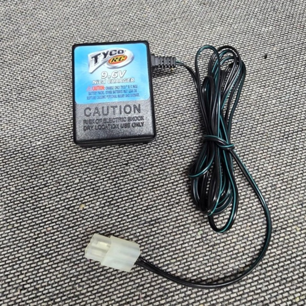 Tyco RC Battery Charger 9.6V NiCd B-2997S Vintage 1995 Black Good Tamiya Plug